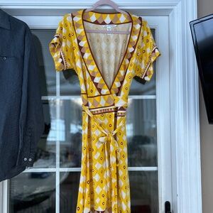 Diane Von Furstenberg Yellow Gold Brown Geometric Nalia Wrap Midi Dress Size 12